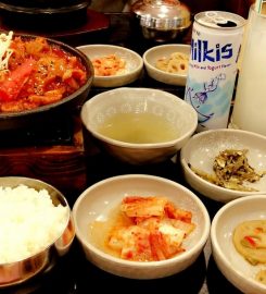 Oiso Korean Traditional Cuisine & Café Taman Segar