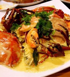 Restoran Red Gold Steamboat 鴻金海鮮飯店 Cheras