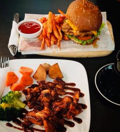 Piccolo Cafe @ Taman Equine