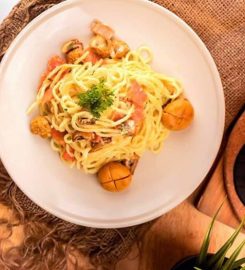 Piccolo Cafe @ Taman Equine