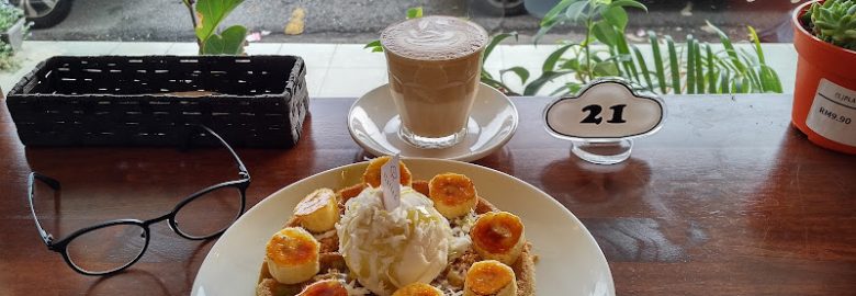 Fluffed Cafe & Dessert Bar