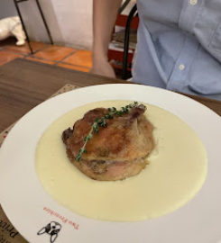 Two Frenchies Cafe Bistro