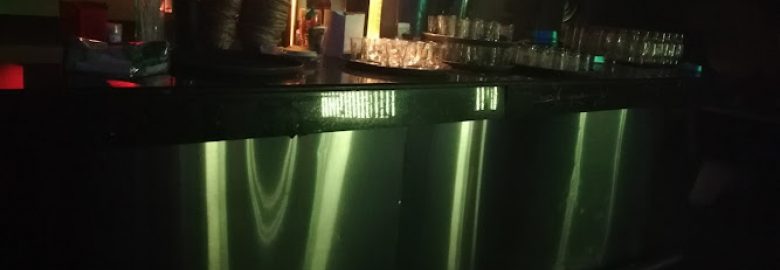 333 triple three pub and bistro