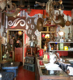Junk Cafe