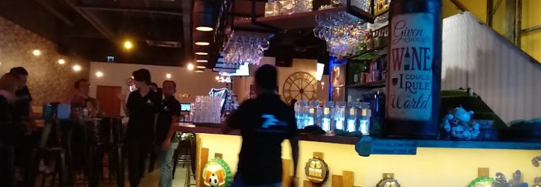 7 Friends Bar & Restaurant @ Plaza Arkadia