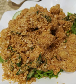 Dragon Palace Seafood Restaurant (东海龙宫海鲜楼)