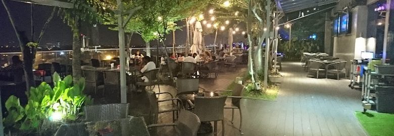 Master Room @ The Sky