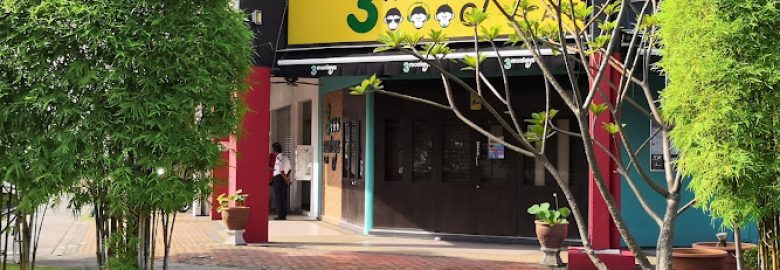 3 Monkeys Cafe
