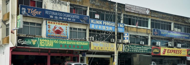 happy karaoke pub&bristo raja muda