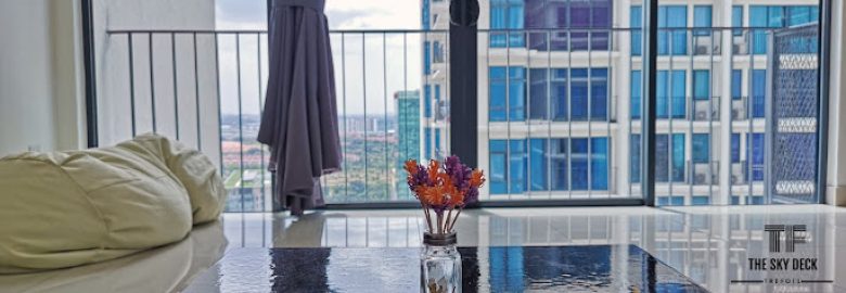 The Sky Deck Homestay @ Trefoil Setia Alam