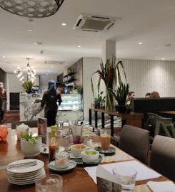 Meet & Dine