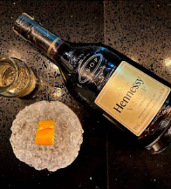 The Mandarin Cocktails Bar